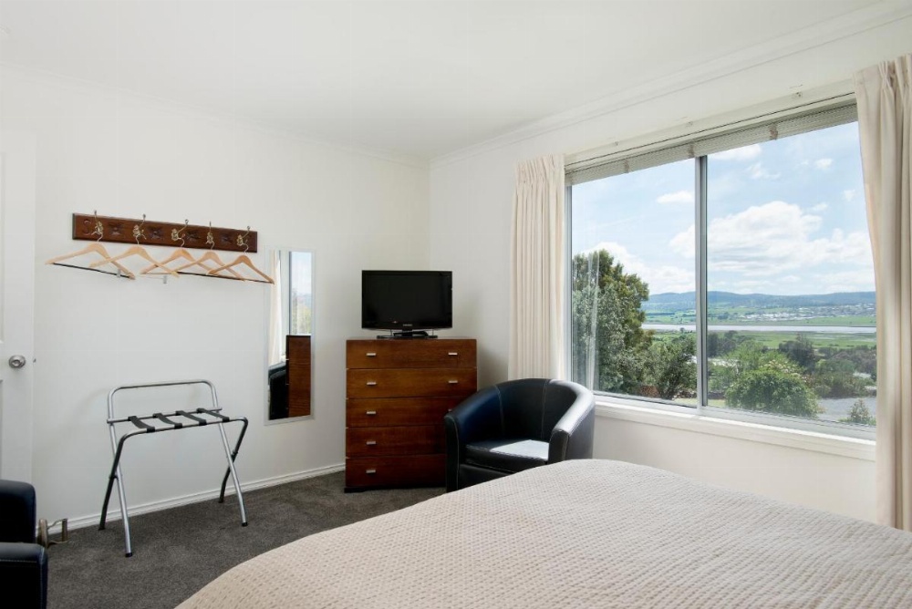 Room image 4