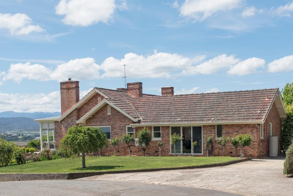 Trevallyn House B & B Main image