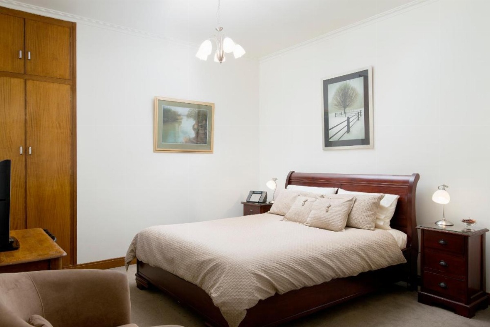 One-Bedroom Suite with Spa Bath